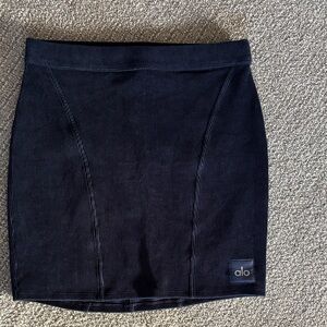 ALO Yoga Navy Ribbed Mini Skirt- Small